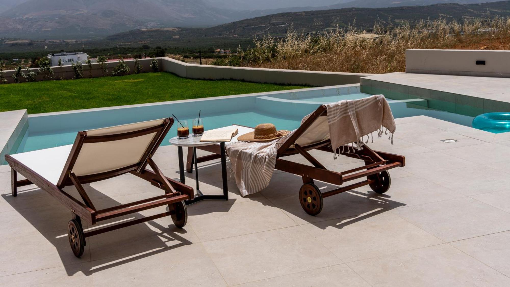 Blue Sky Villas Arkalochori Bagian luar foto